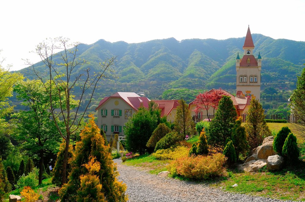 Làng Thụy Sĩ Edelweiss – Chốn Bình Yên Mang Đậm Phong Cách Châu Âu