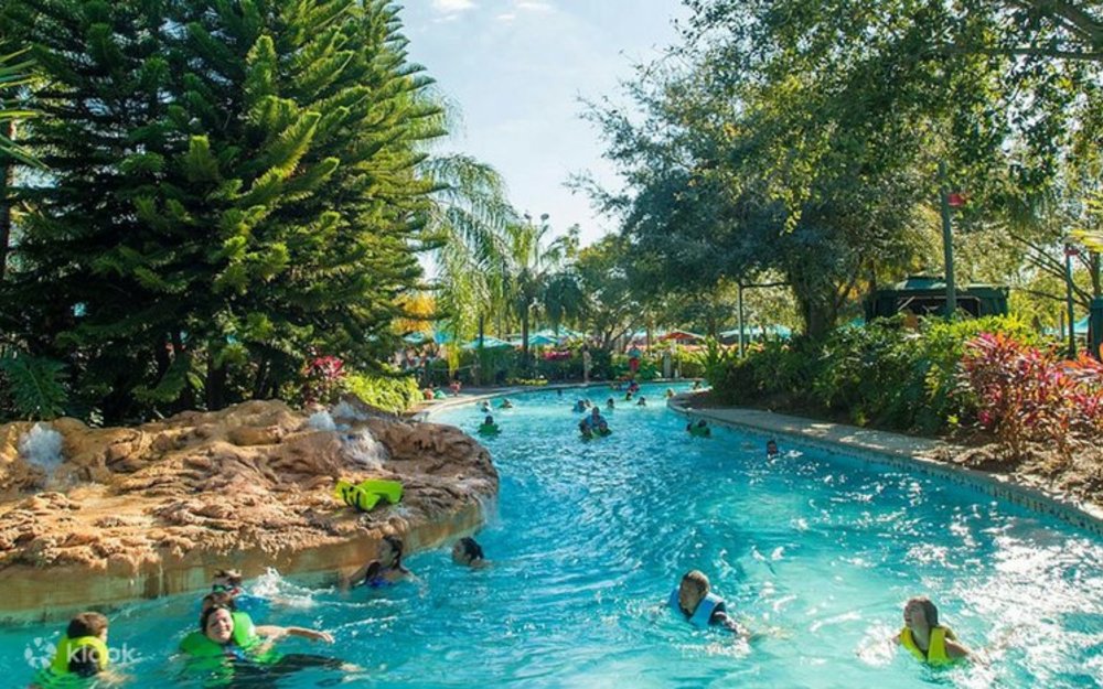 Relax as you float on the lazy river in Aquatica, Orlando.