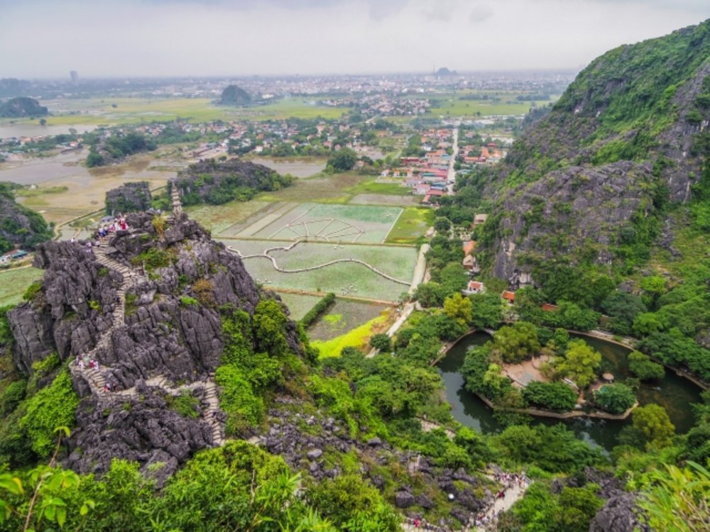 ベトナム チャンアン ムア洞窟