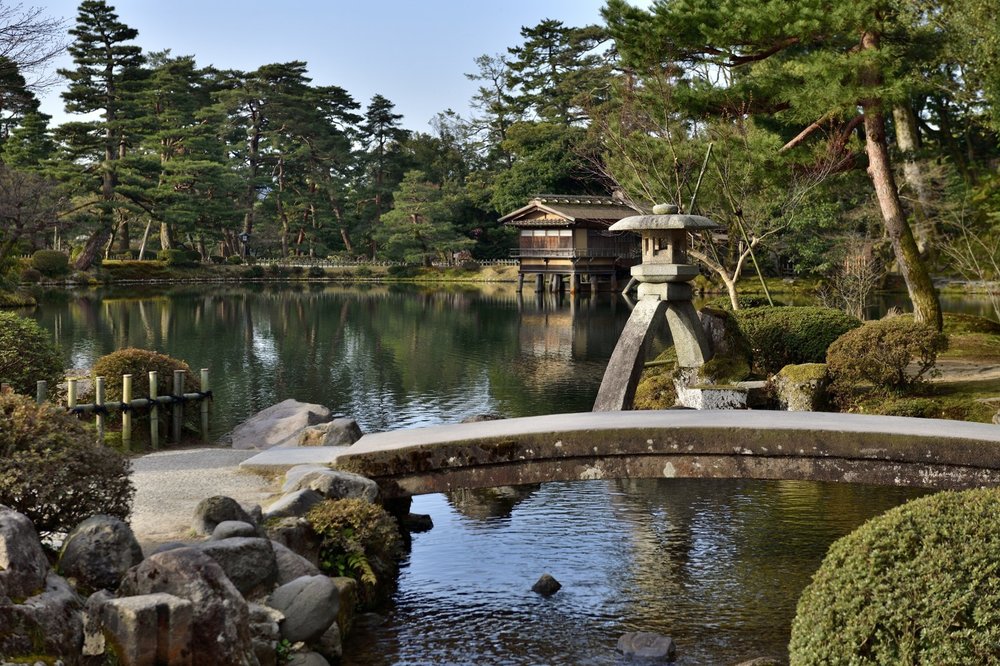 Kenrokuen garden in kanazawa