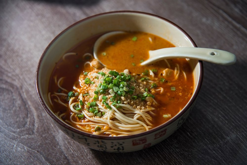 Mì Dan Dan (Dan Dan Noodles) – Vị Bùi Béo Từ Đậu Phộng