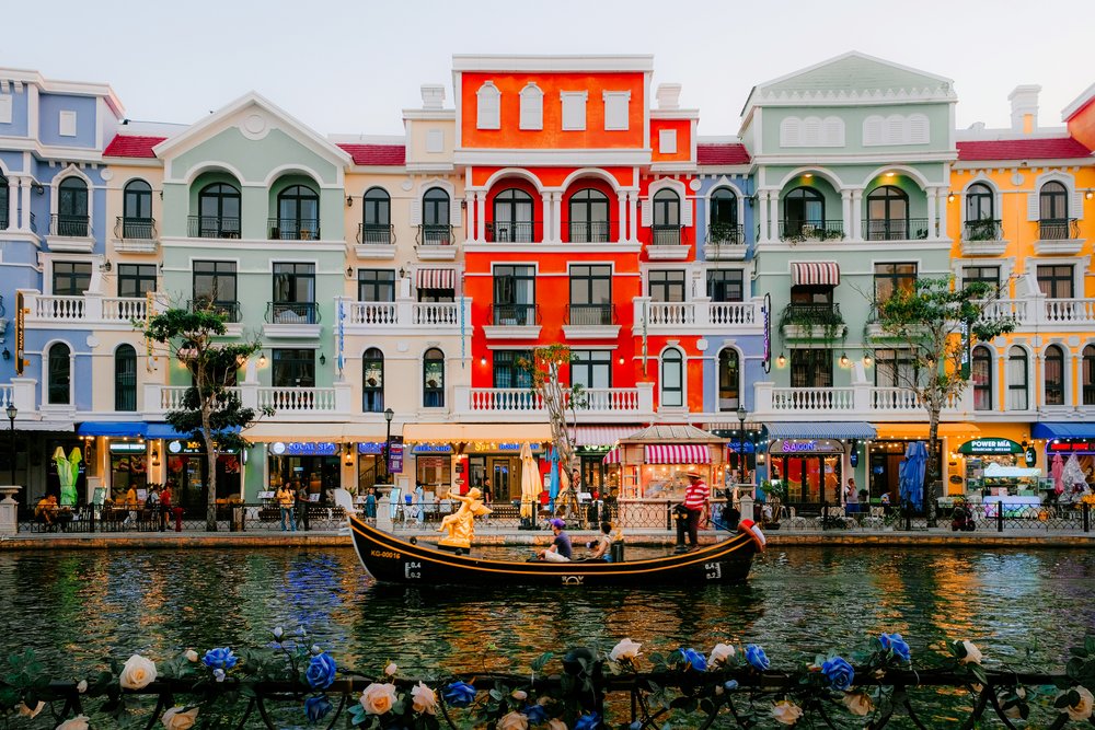 Grand World looks just like Venice | Photo by Maria Ivanova on Unsplash