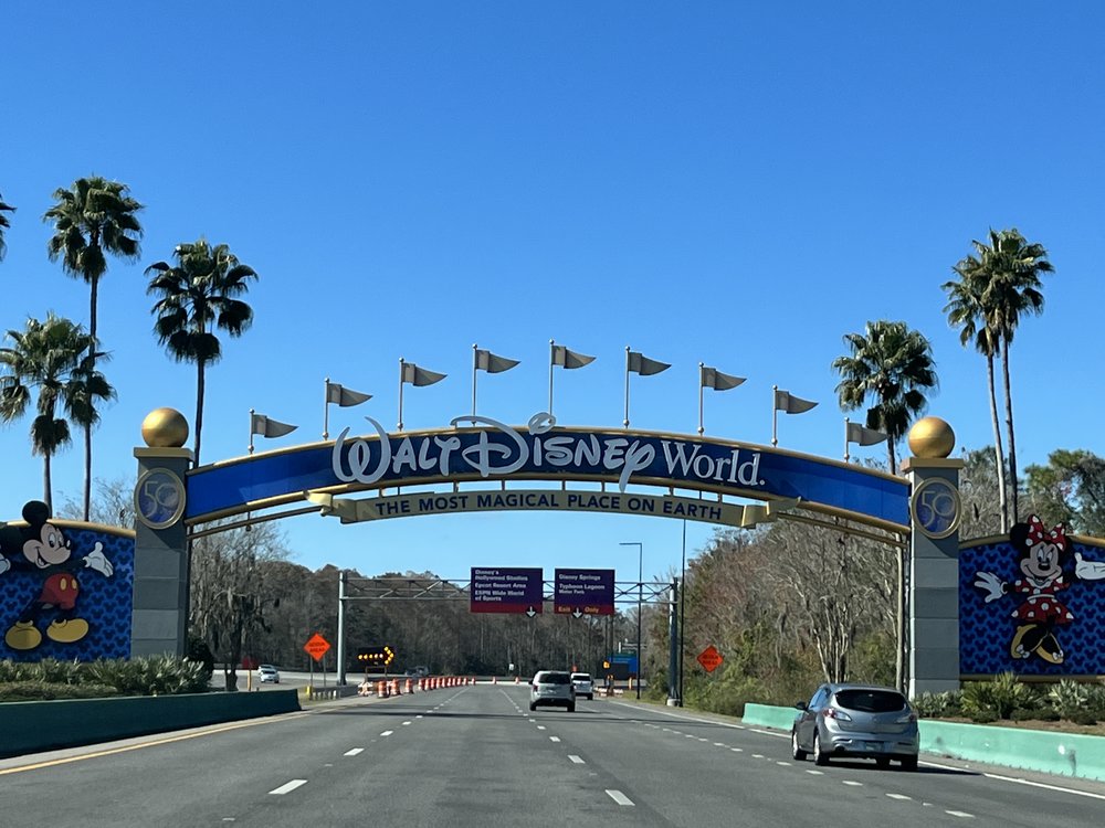 The Walt Disney World archway entrance 