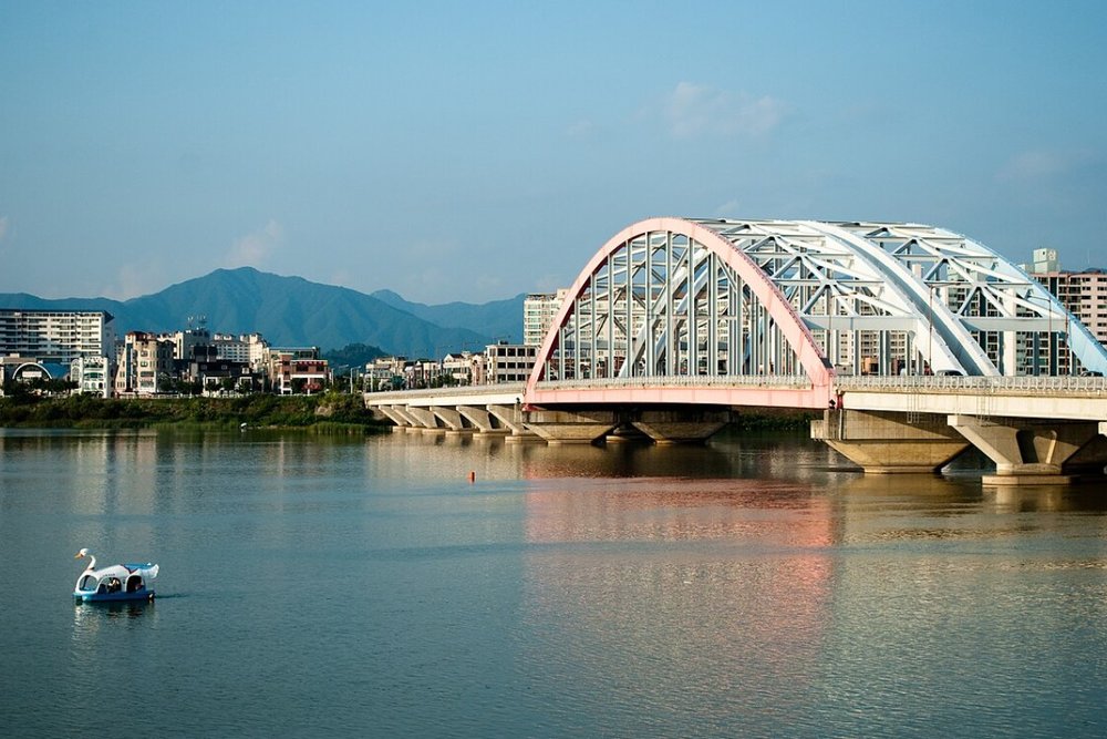 Chuncheon - Thành phố Hồ Yên Bình & Ẩm Thực Dakgalbi Nổi Tiếng
