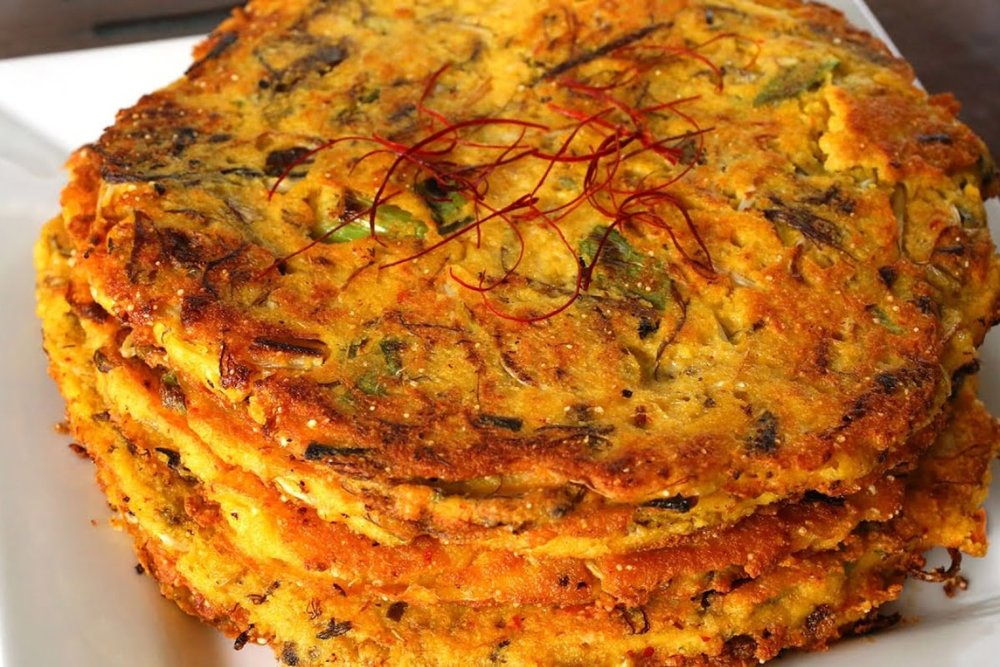 Bánh Kếp Đậu Xanh Bindaetteok - Nồng Nàn Hương Vị Truyền Thống