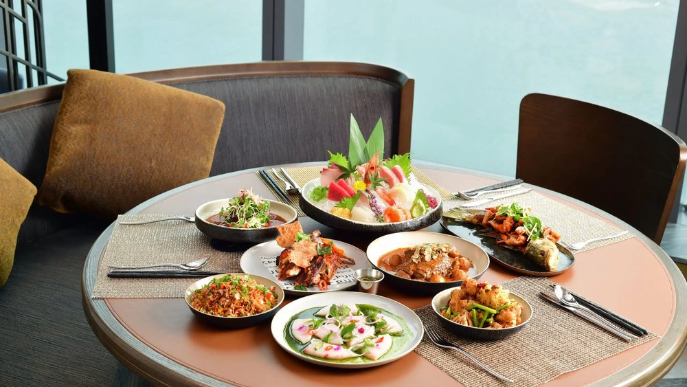 Hyatt Centric – Buffet Trưa Hải Sản View Biển Thơ Mộng