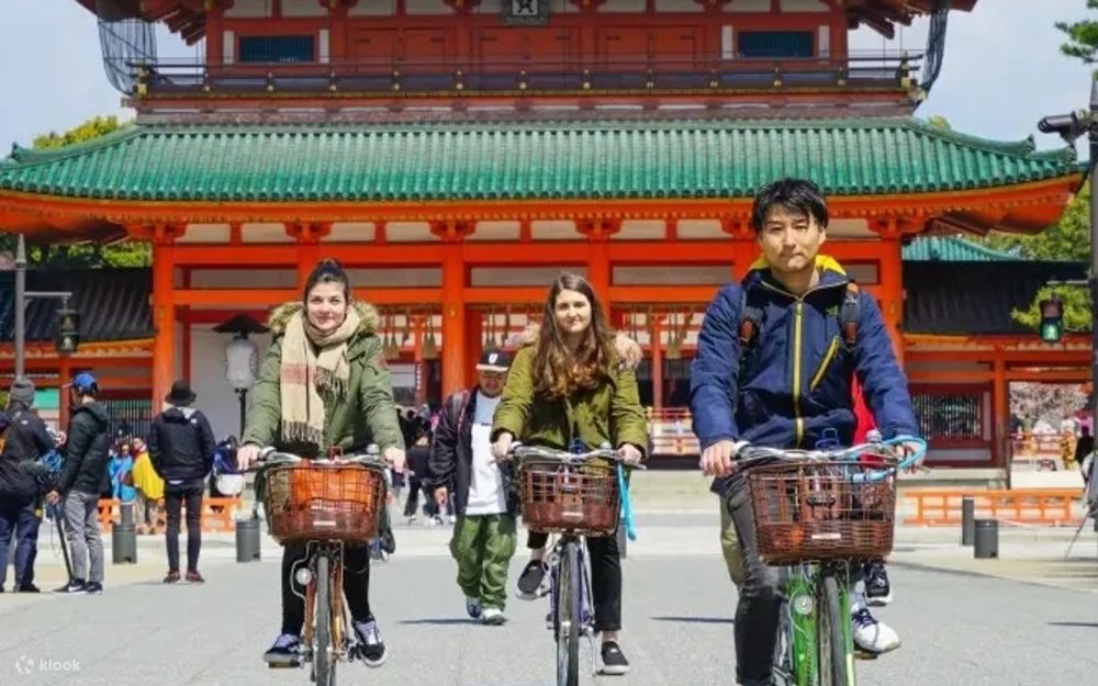 Pedal along UNESCO cultural heritage sites in Kyoto