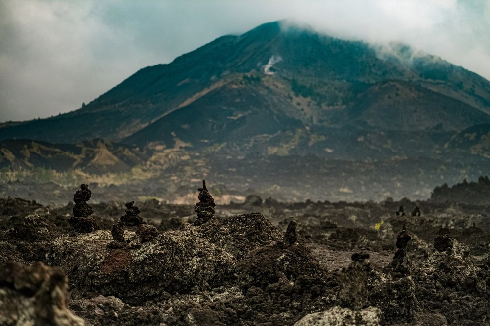 Tour Xe Jeep Bình Minh & Dung Nham Đen Núi Batur – Phiêu Lưu Trên Xe Địa Hình