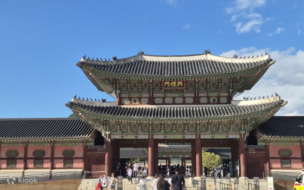 Trải Nghiệm Văn Hóa Truyền Thống Gần Ikseon-dong