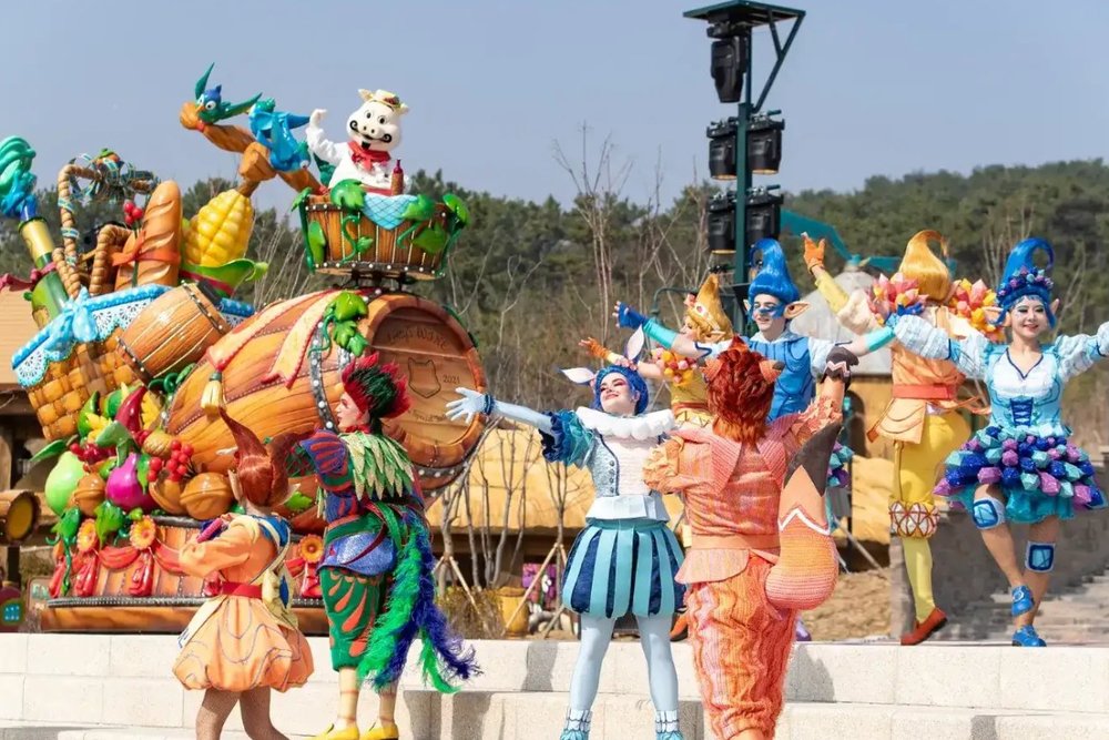 Cầu Gỗ Pastel - Góc Sống Ảo Ngọt Ngào