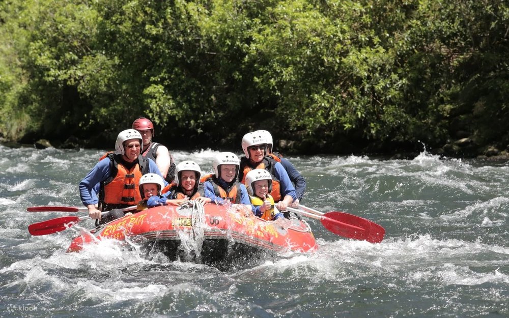 Cùng Chèo Bè Vượt Sông Rangitaiki