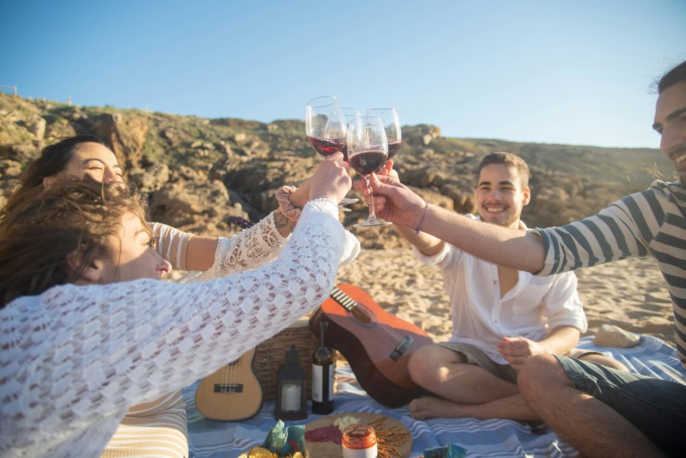 Picnic at Sorrento Front Beach | Photo Credits: Stuart Robinson on Pexels