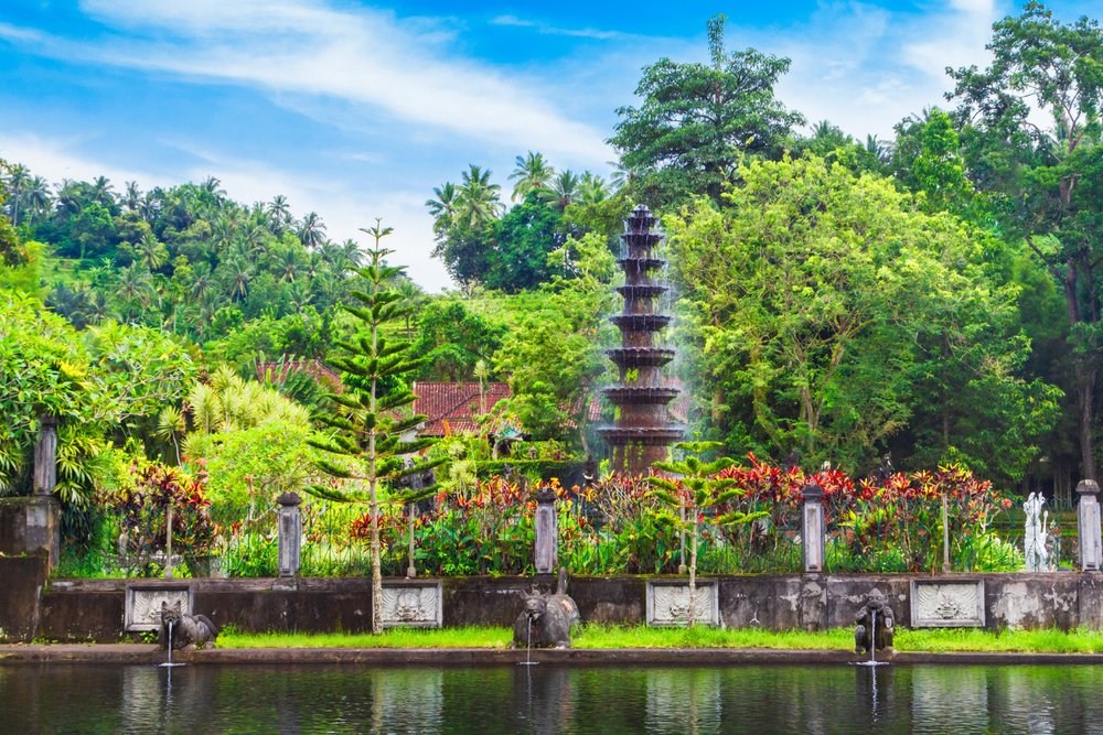 Cung Điện Nước Tirta Gangga – Dạo Bước Trên Mặt Nước Hoàng Gia