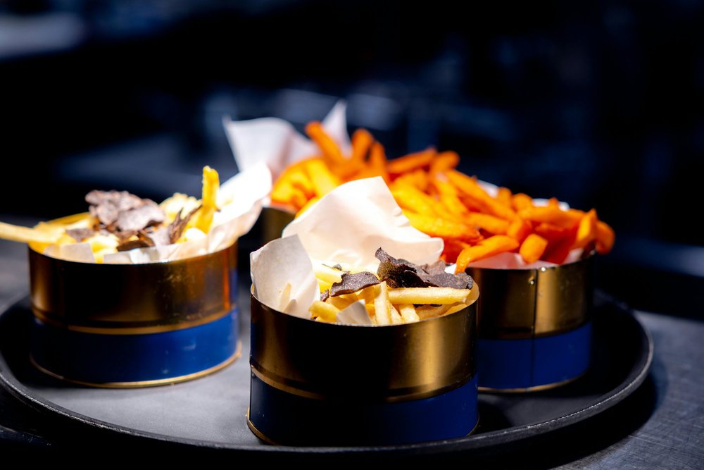 French steak frites served in metal cups at a Bordeaux restaurant