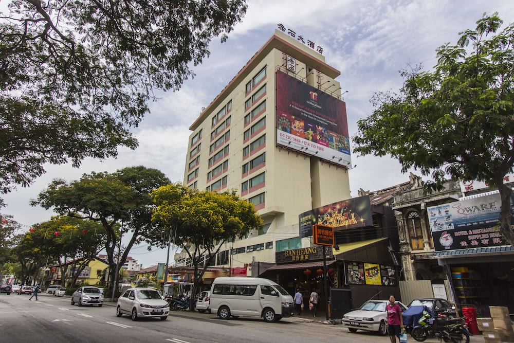 Red Rock Hotel Facade