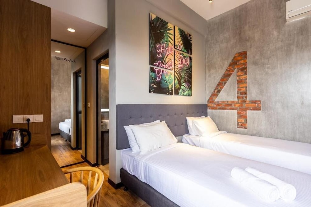 Brown Hotel George Town Penang Room