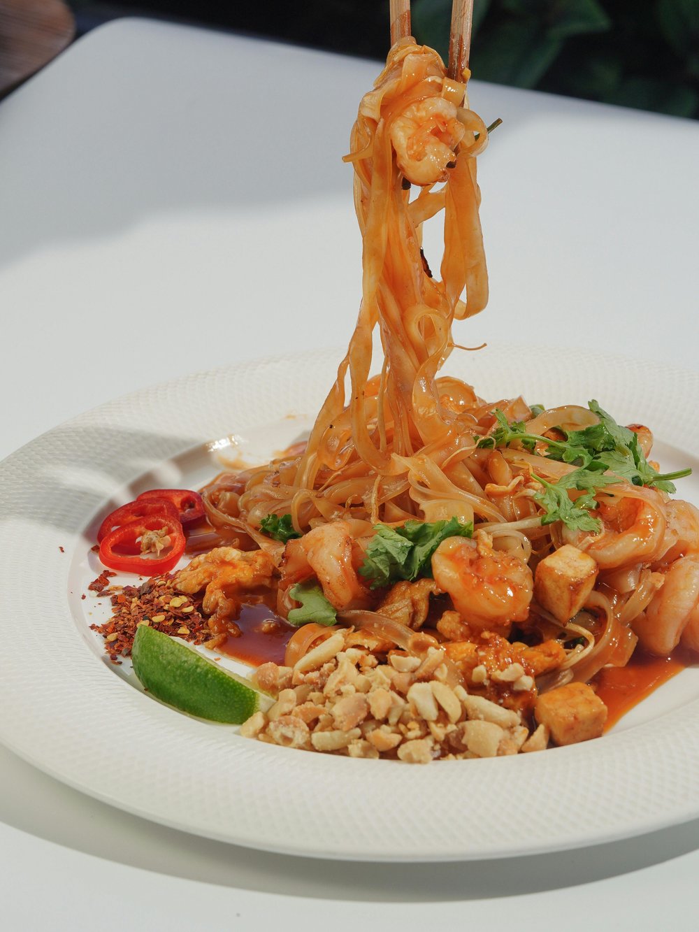 Pad thai dish