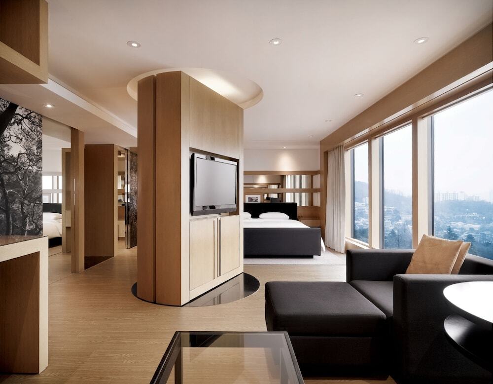 Grand Hyatt Seoul room with city views and contemporary decor
