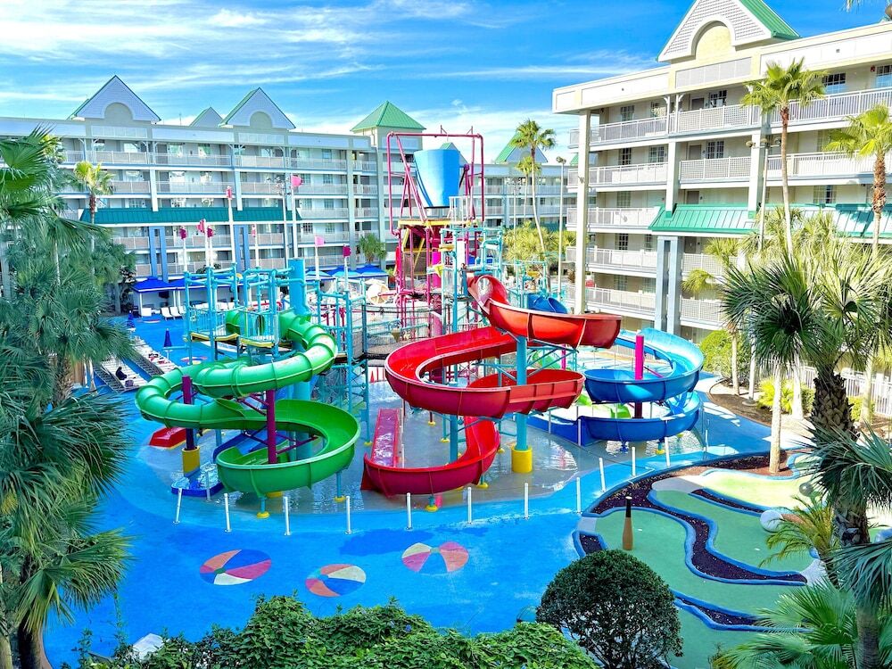 Family-friendly water park at Holiday Inn Resort Orlando Suites