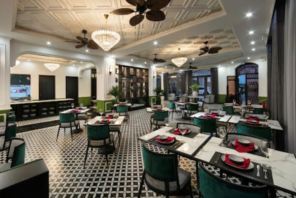 Elegant Boutique Hotel - "Nàng Thơ" Thu Nhỏ Giữa Lòng Kỳ Quan Hạ Long