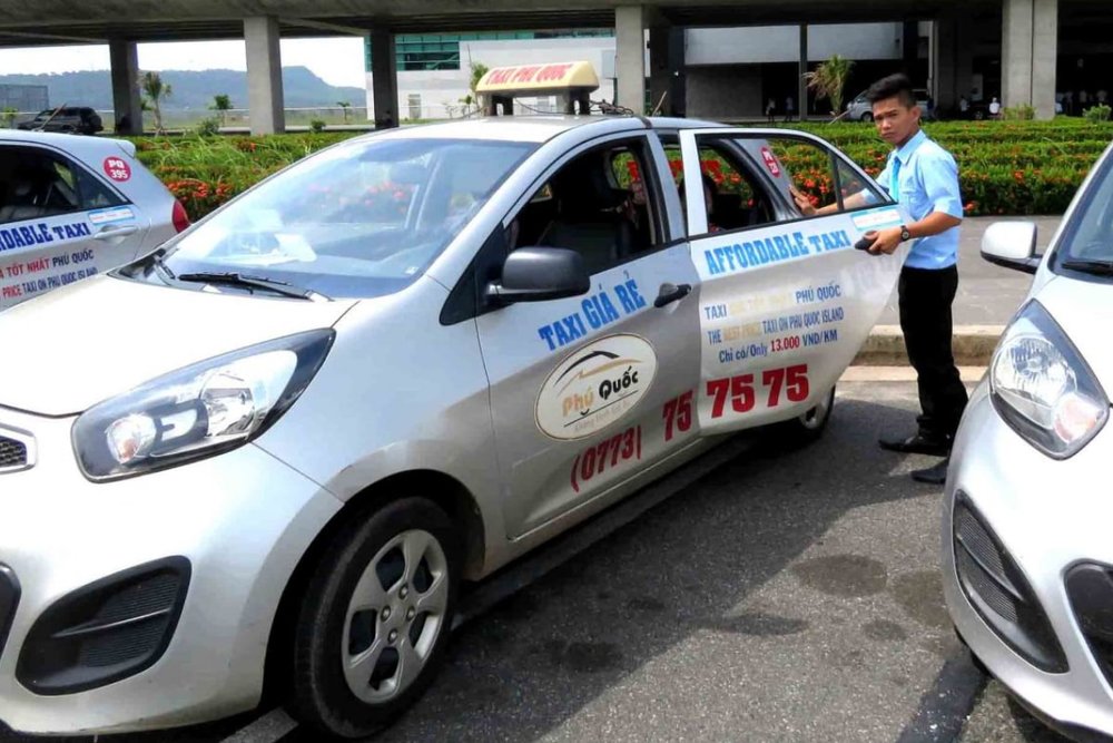 Taxi Sân Bay - Tiện Lợi, Dễ Gọi Và Phù Hợp Nhóm Nhỏ