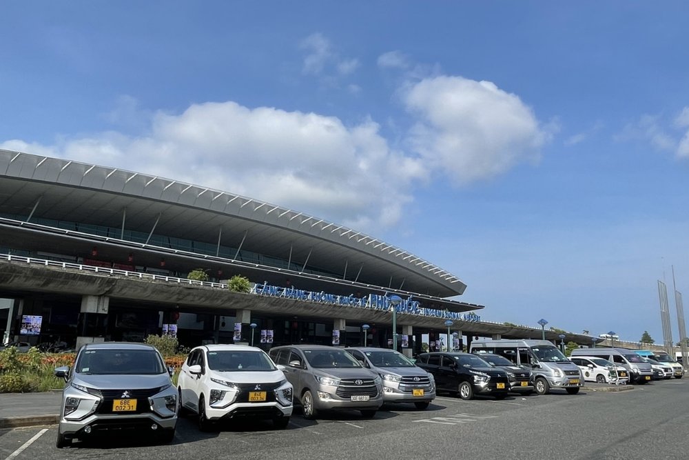 Xe Đưa Đón Đặt Trước - Chủ Động Giờ Giấc Và Phù Hợp Gia Đình