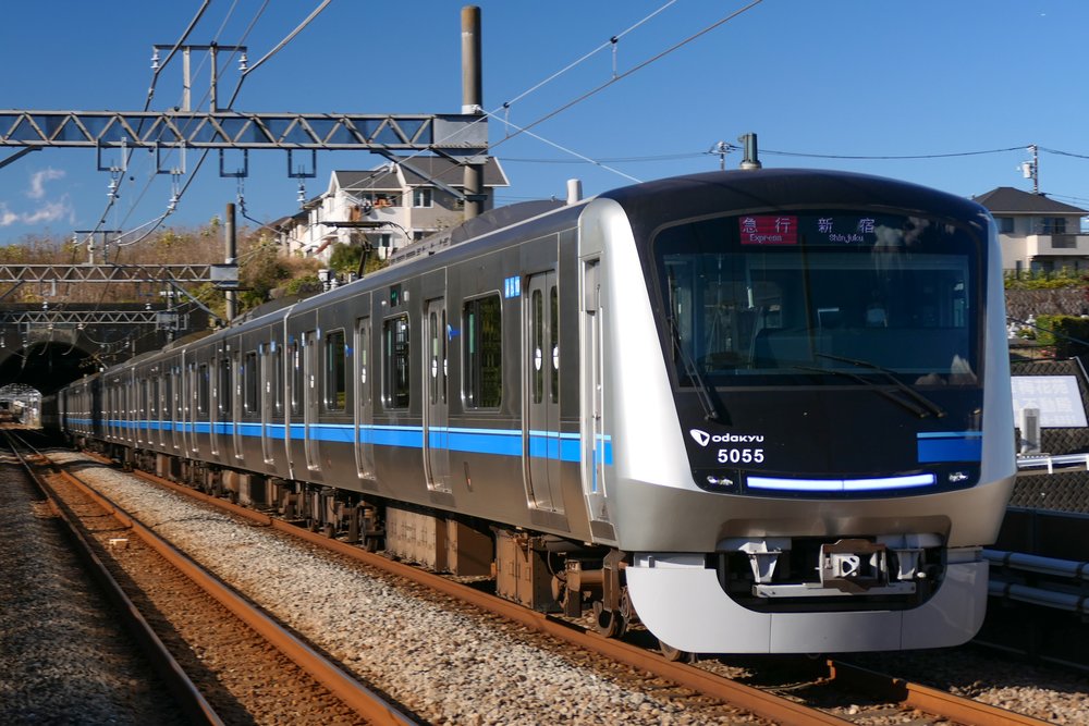 Di Chuyển Bằng Tuyến Odakyu Line