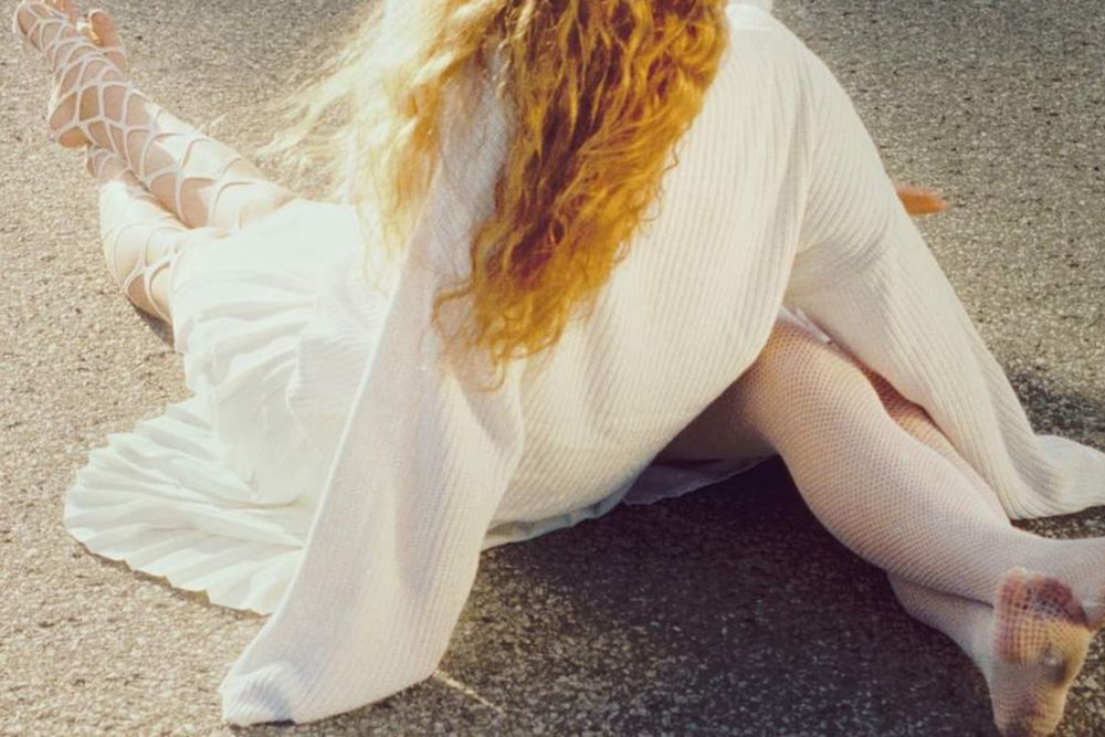 Petra Collins: fangirl - Bản Tuyên Ngôn Nghệ Thuật Của Thế Hệ Z Giữa Lòng Seoul