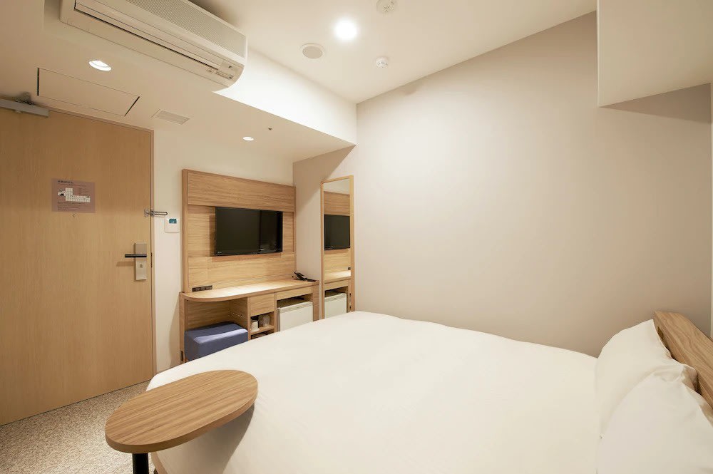 Sotetsu Fresa Inn Tokyo Kinshicho budget hotel room