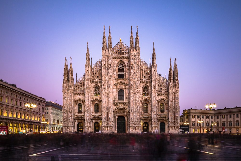 Duomo di Milano at night | Photo Credit: Wikimedia Commons