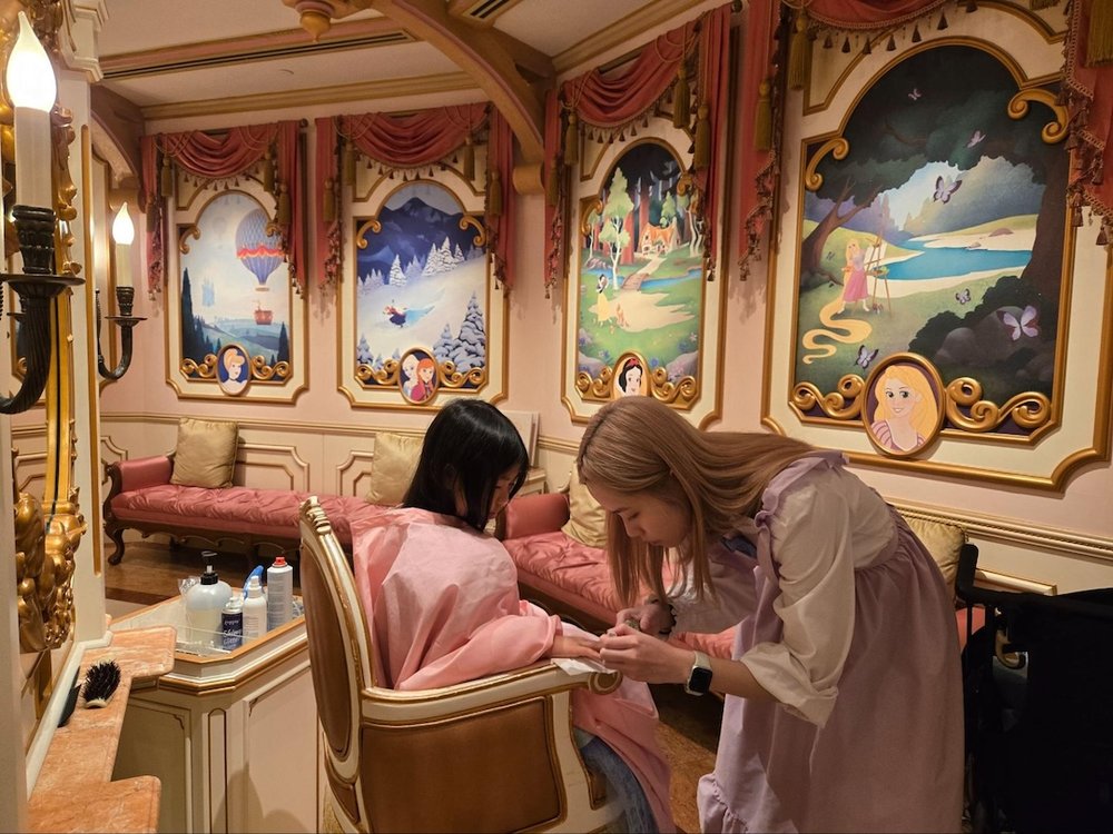 HKDL ビビディバビディブティック　ネイル 102737