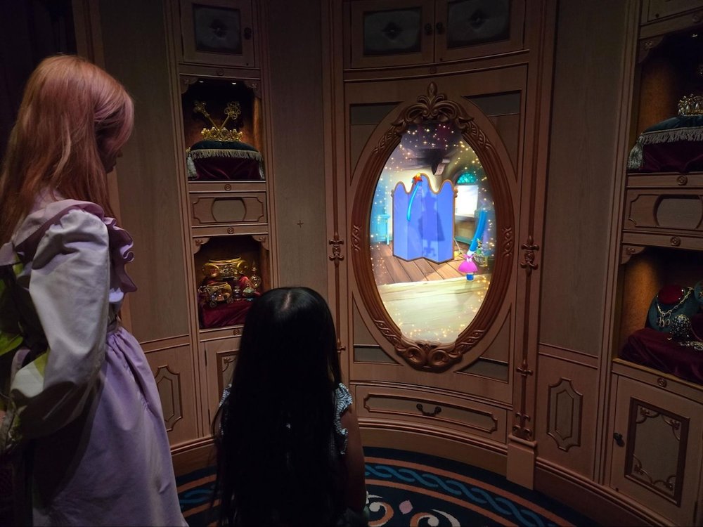 HKDL ビビディバビディブティック　102737