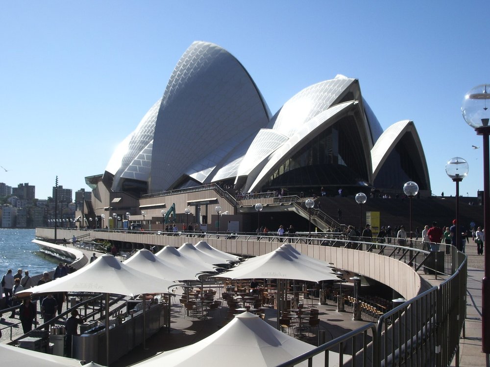 Opera Bar beside Sydney Opera House | Photo Credits: Michael elwazer on Wikimedia