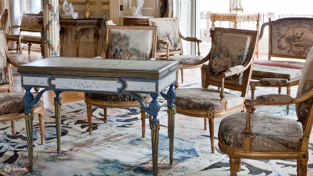 The gardens and the pink exterior of Villa Ephrussi de Rothschild.