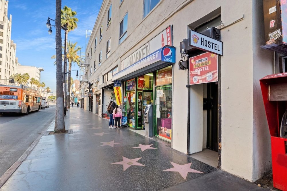Samesun Hollywood hostel entrance along the Hollywood Walk of Fame in Los Angeles