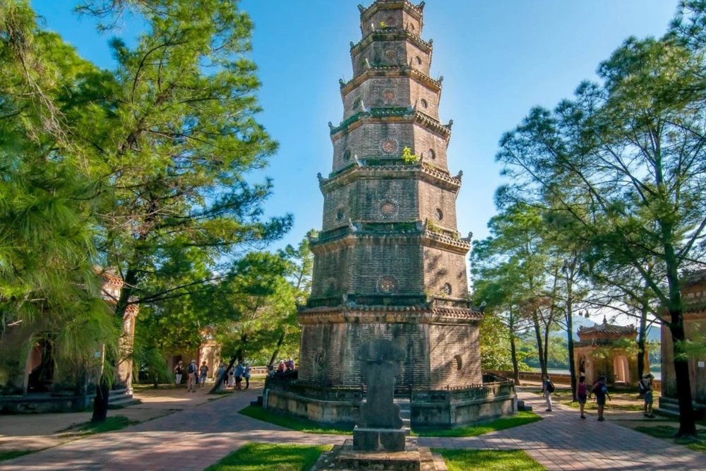  Chùa Thiên Mụ (Huế) - Cầu Quốc Thái Dân An, Cầu Duyên