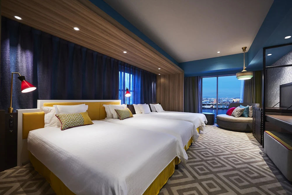 Large Osaka hotel room near Universal Studios Japan perfect for families