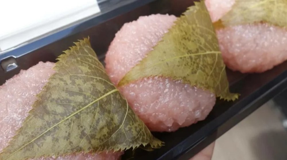 picture of sakura mochi