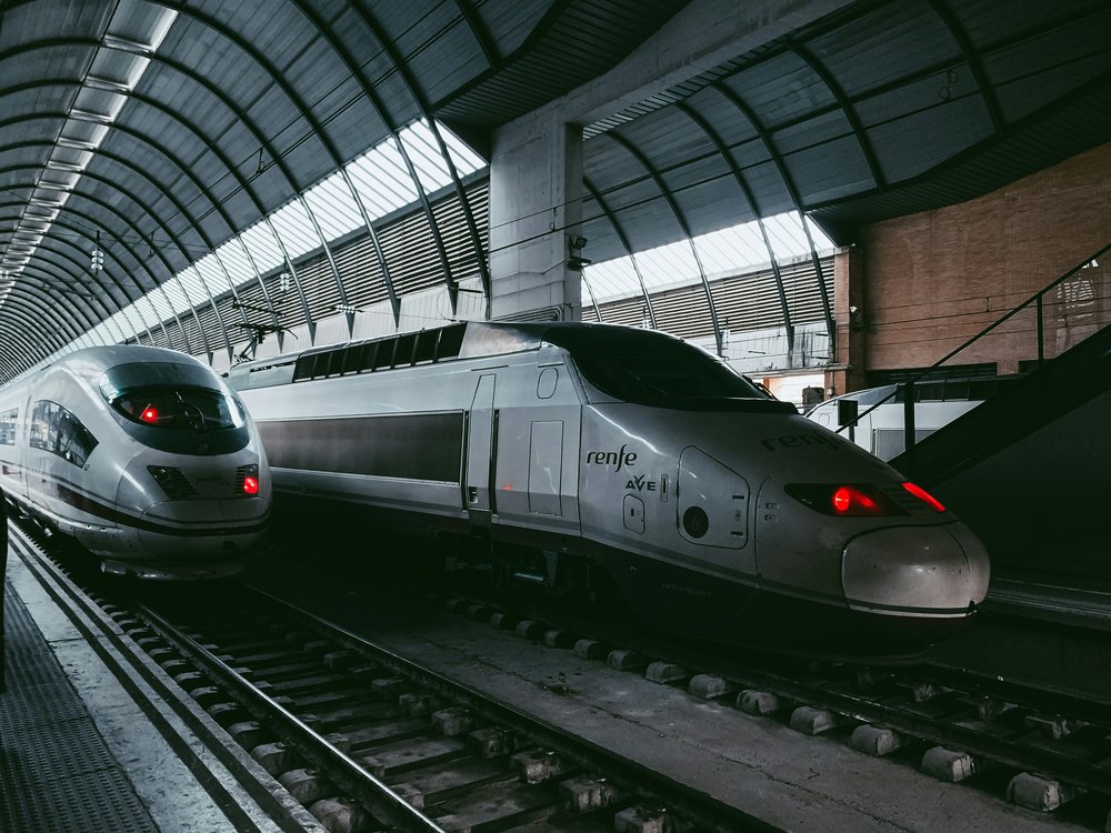 High-speed AVE train approaching terminal | Photo Credit: Marcelo on Unsplash