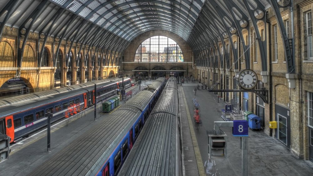 Look for Platform 9 ¾ with your fellow Potterheads at King’s Cross Station!