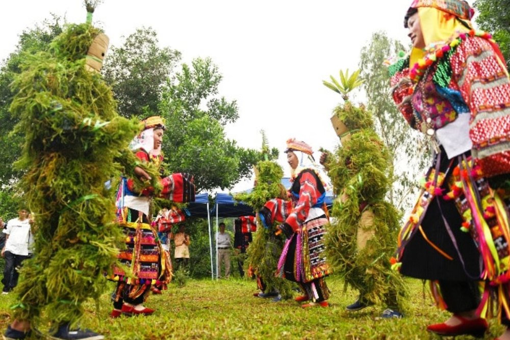 Các Dân Tộc Khác: Những Nét Văn Hóa Ít Người Biết