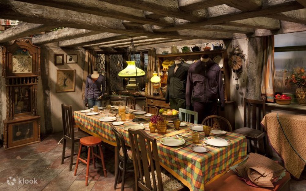 The Weasley family dining room from Harry Potter