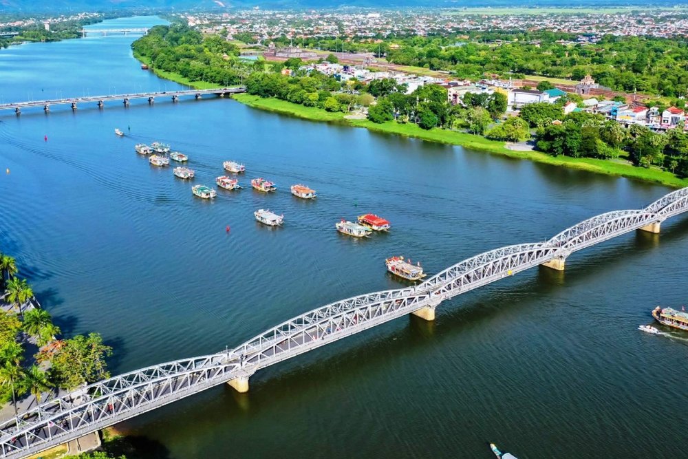 Mệnh Thủy - Du Xuân Nơi Nước Biển, Hồ Sông Trầm Lắng