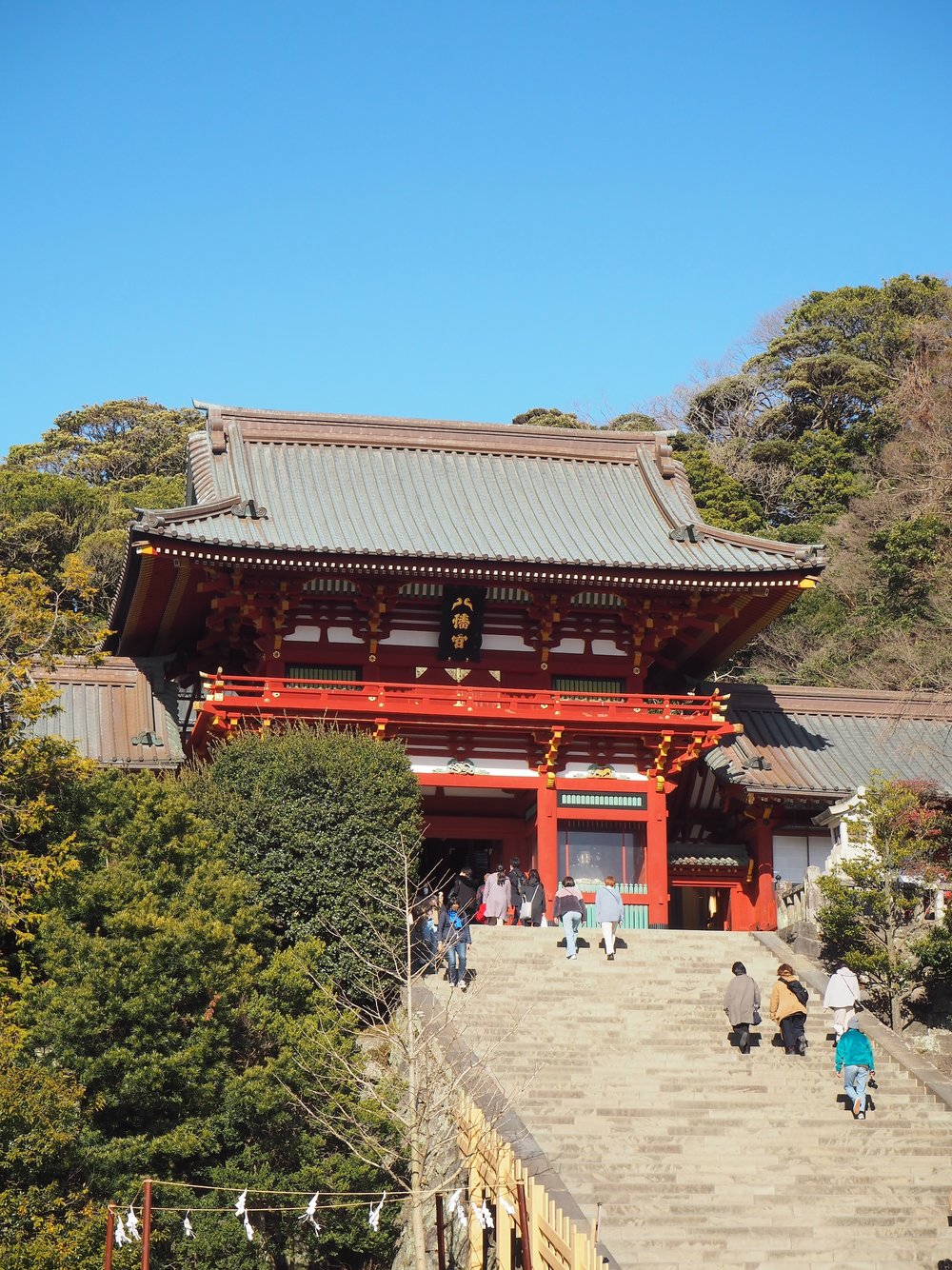 ศาลเจ้าสึรุกาโอกะ ฮาจิมังงุ (Tsurugaoka Hachimangu Shrine)