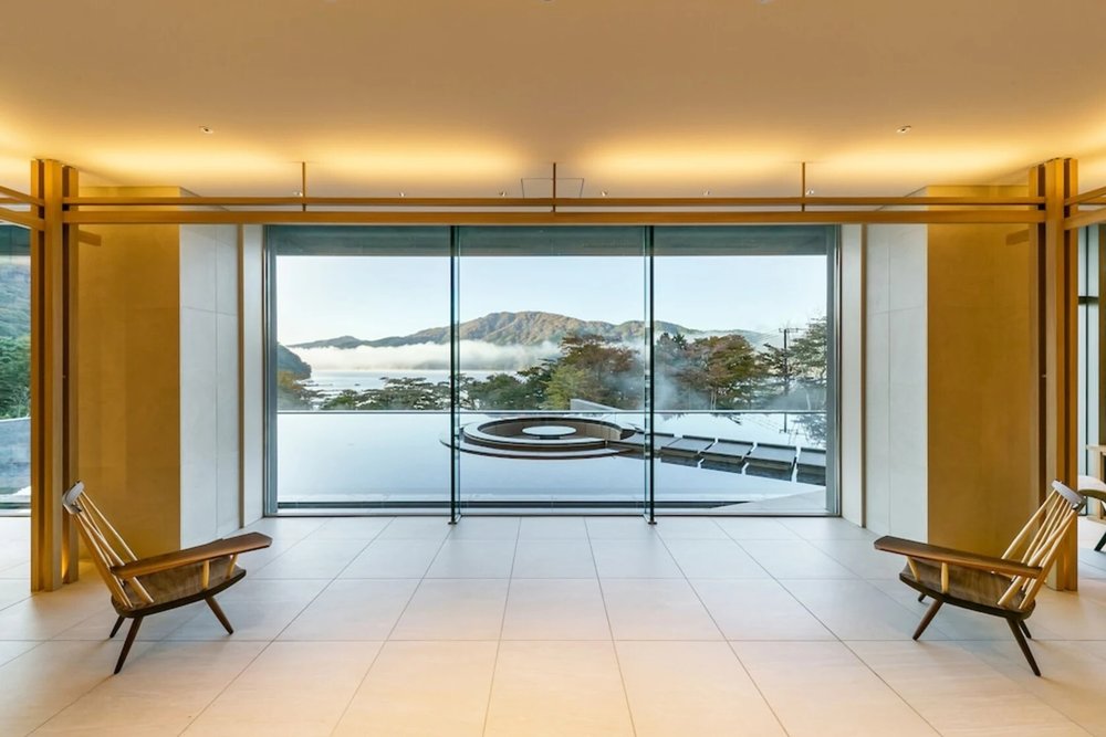 Modern ryokan interior with Lake Ashi views at Hakone Ashinoko Hanaori