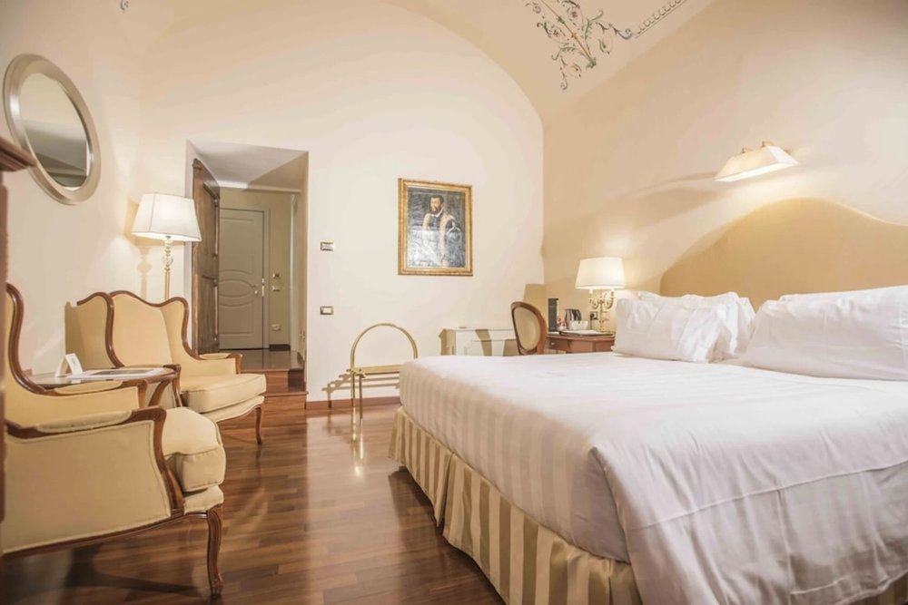 Comfortable luxury room at Golden Tower Hotel & Spa in central Florence