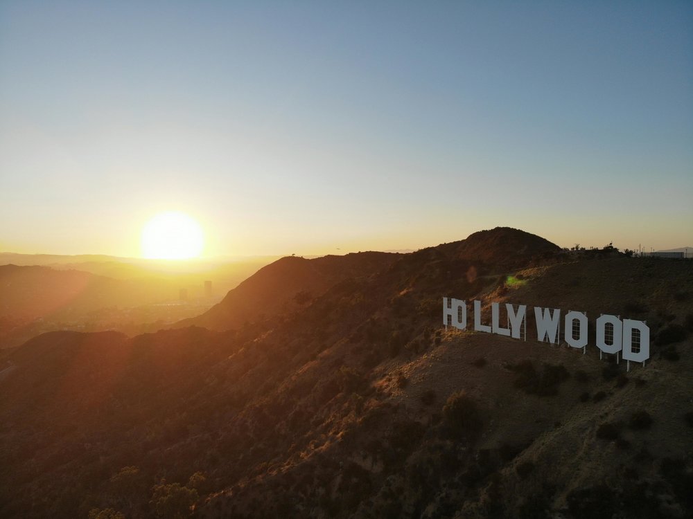 Sunset skies behind the Hollywood Sign, Los Angeles | Photo credits: Rafal Maciejski on Pexels
