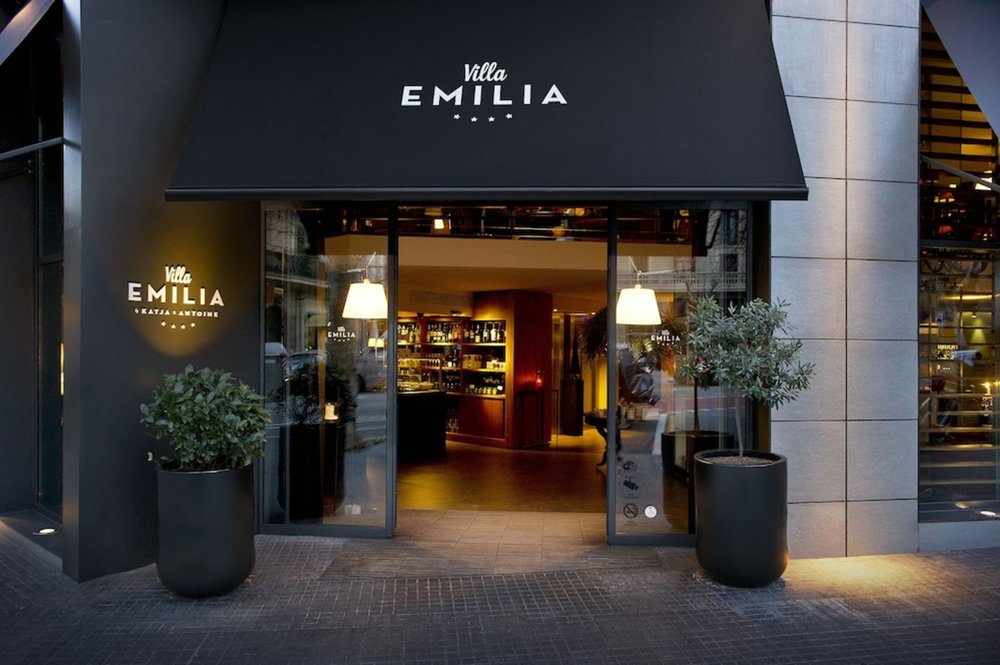 Hotel Villa Emilia exterior entrance in Barcelona’s Eixample district