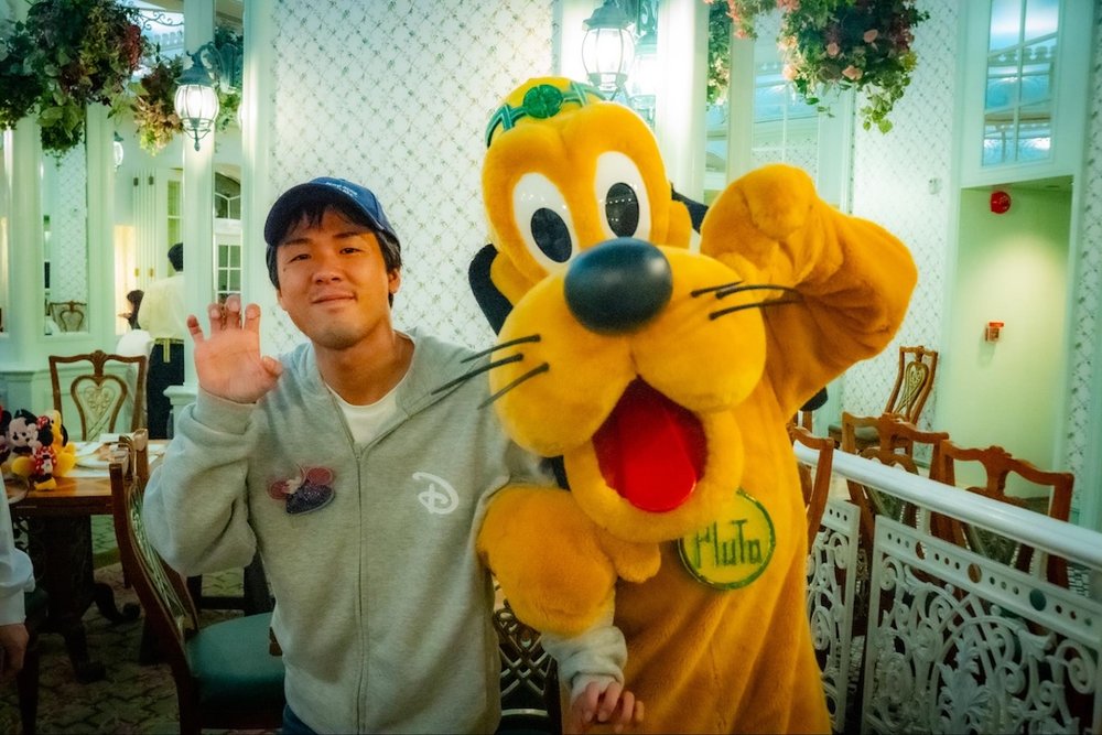 HKDL hotel restraunt Pluto