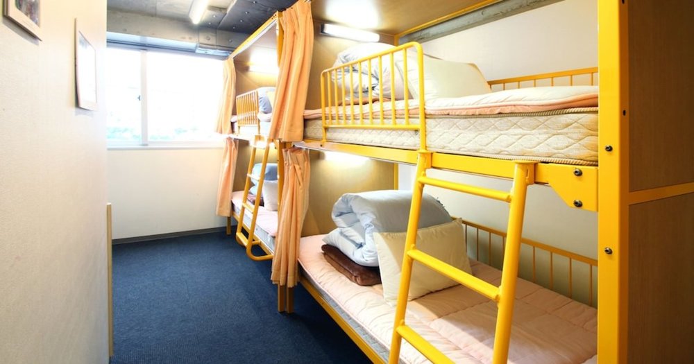 Sakura Hostel Asakusa’s quadruple bunk bed room 